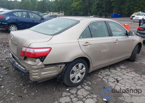 2009 Toyota Camry Se/Le/Xle z USA, uszkodzony, nr VIN 4T1BE46K29U799548